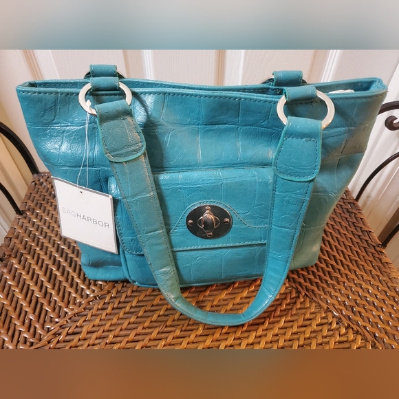 NWT Sag Harbor Light Blue Faux Crocodile Handbag - Picture 1 of 9